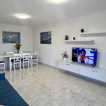 Nyaraló Pasquale's House *