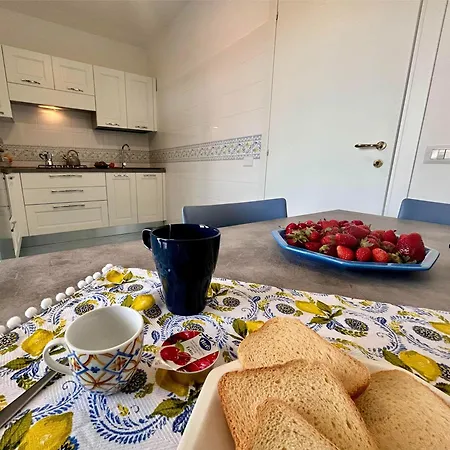 Nyaraló Pasquale's House Sant'Agnello